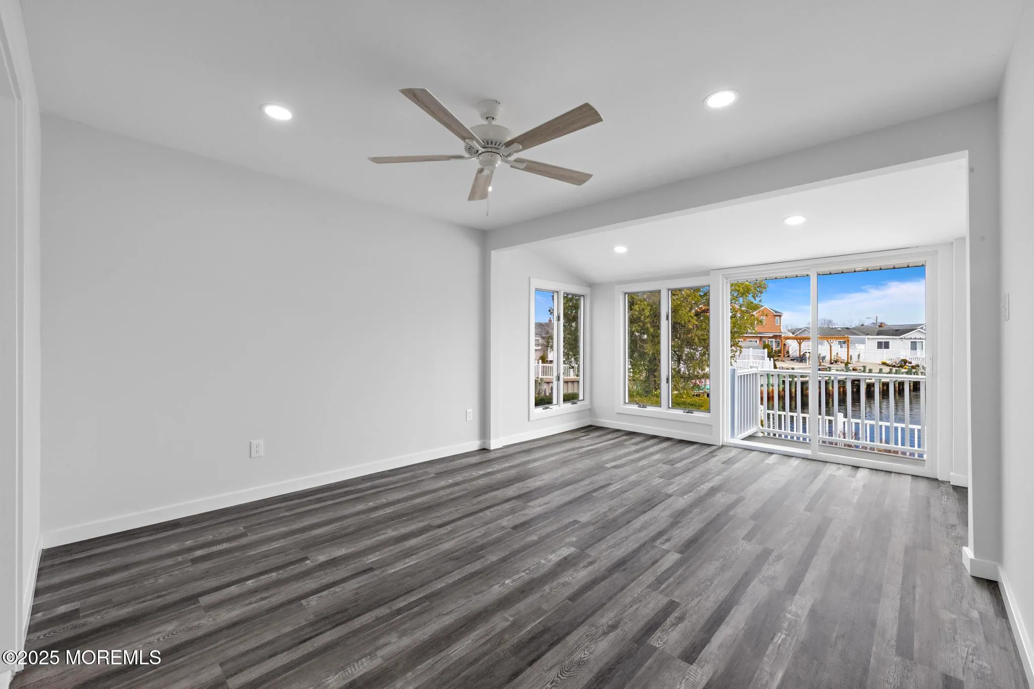 Beach Haven West, New Jersey 08050, United States, 4 Bedrooms Bedrooms, ,2 BathroomsBathrooms,Residential,Active,99293