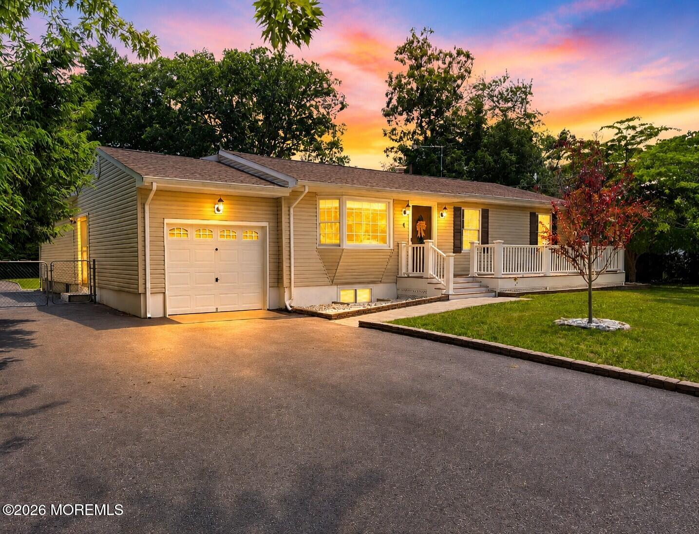 4 Glen Road