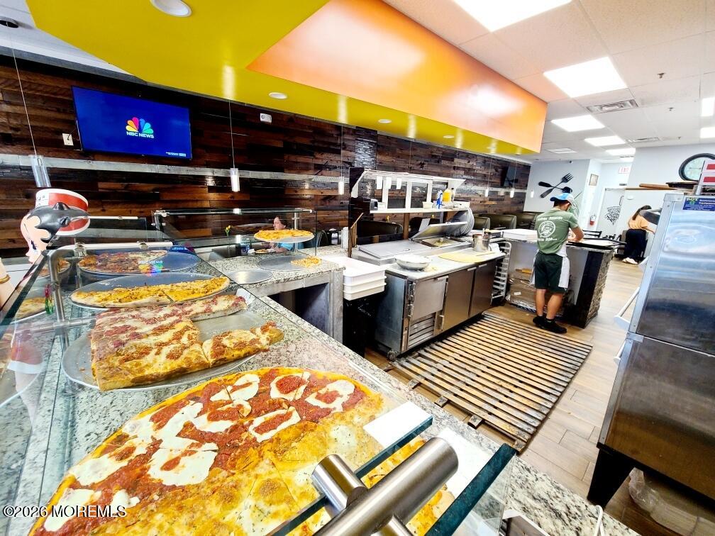 1922 Hooper Avenue 7