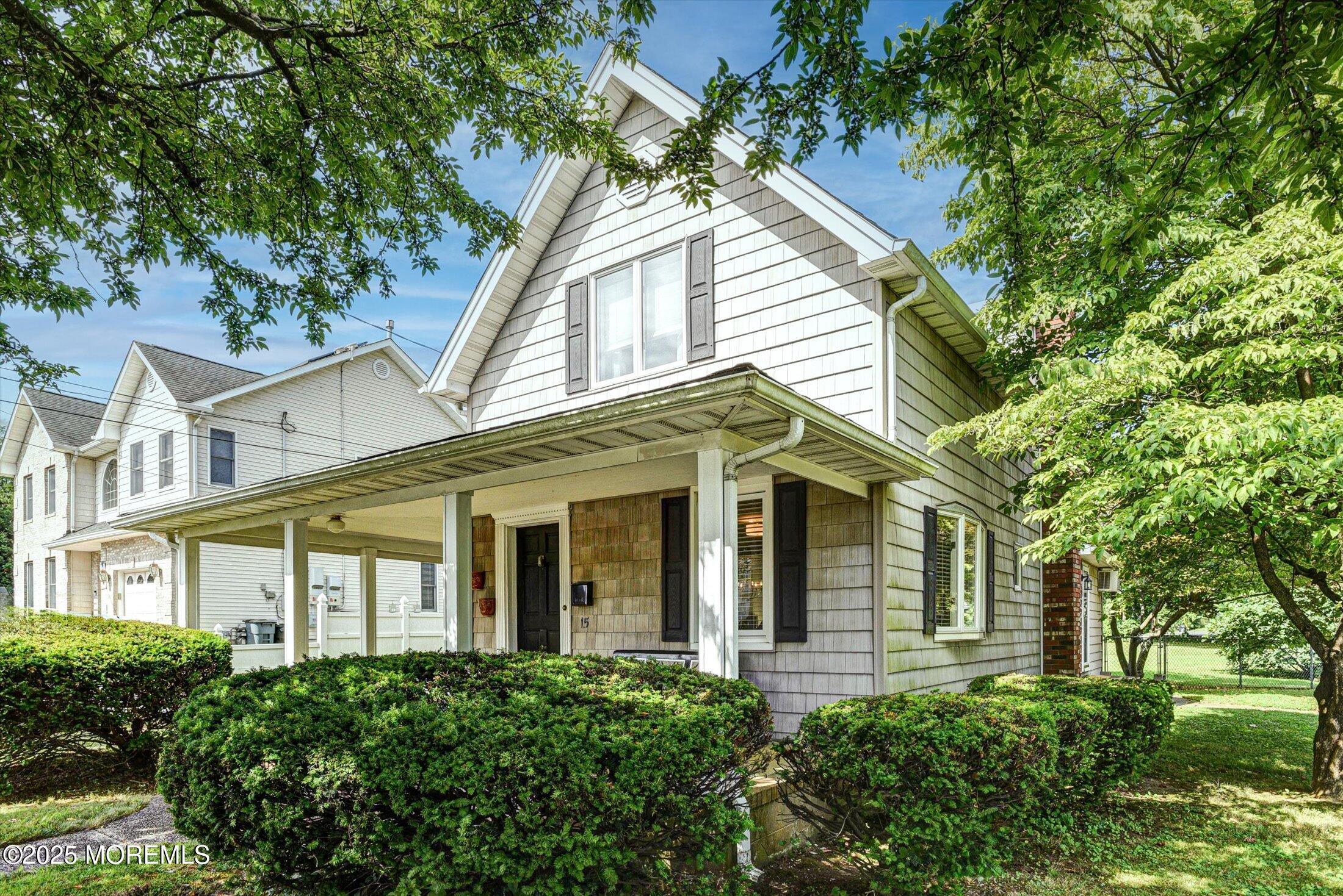 15 Golf Street