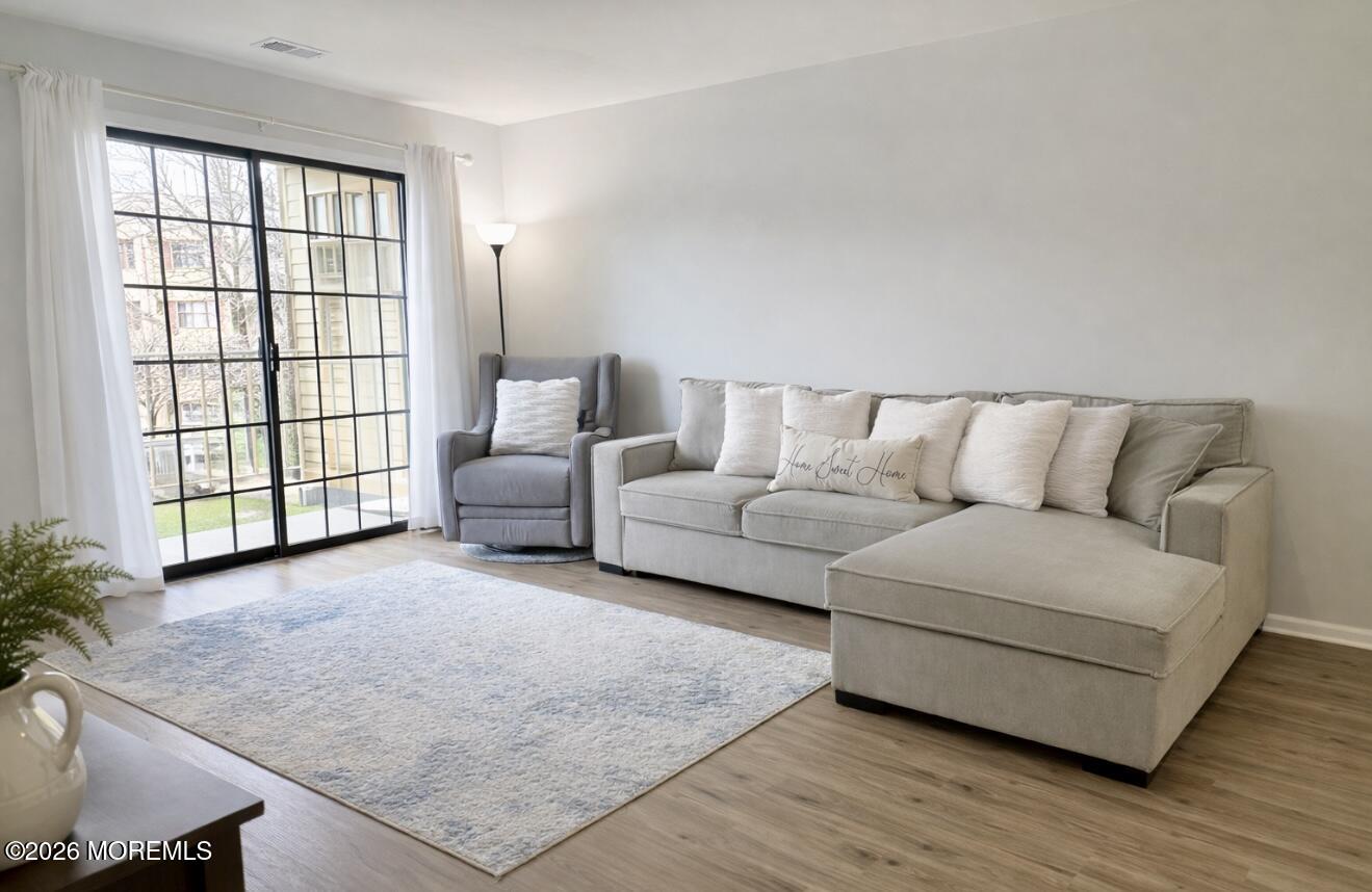 1305 Stoneridge Circle 1305