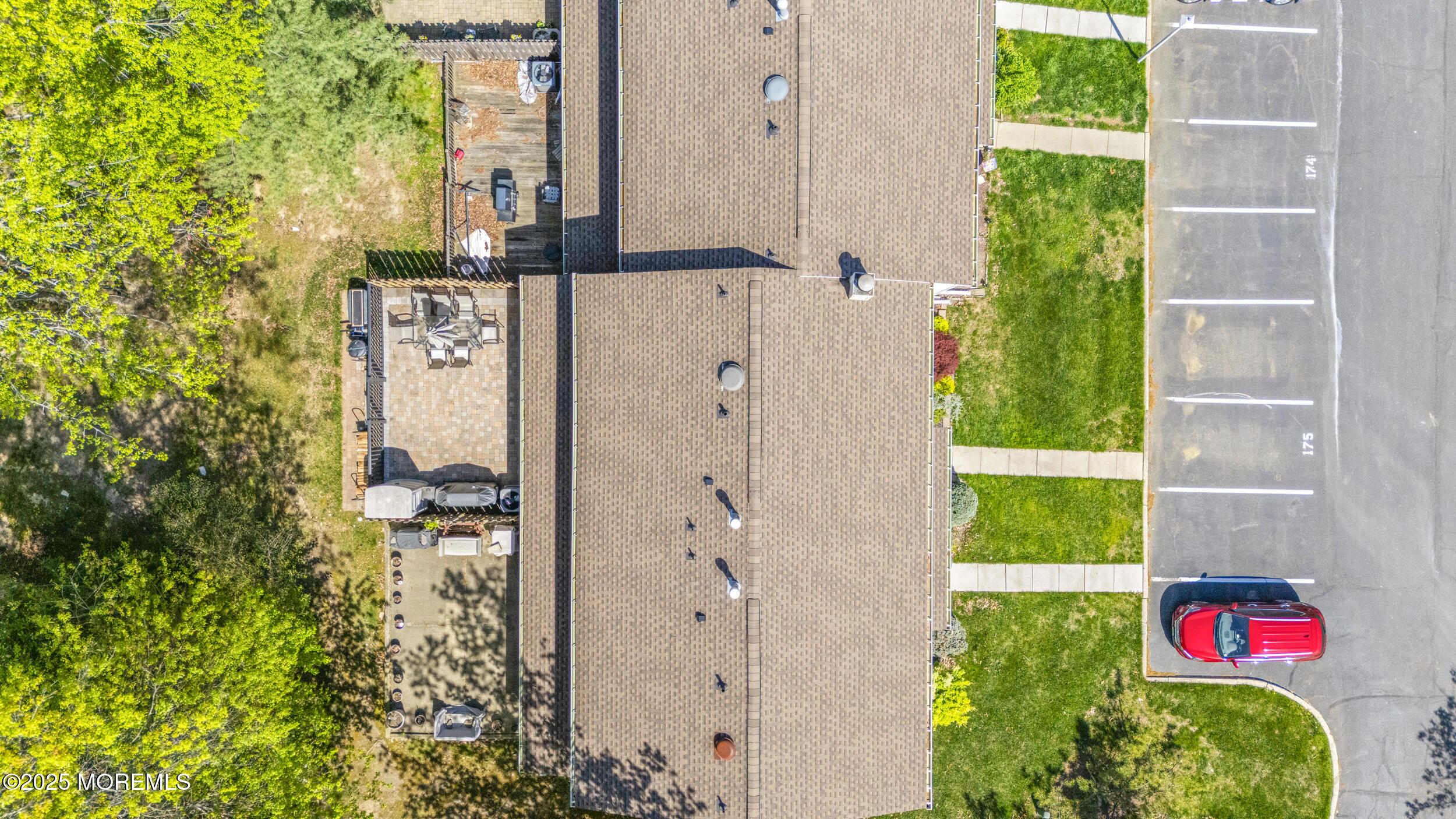 175 Bristol Court, Old Bridge, New Jersey image 39