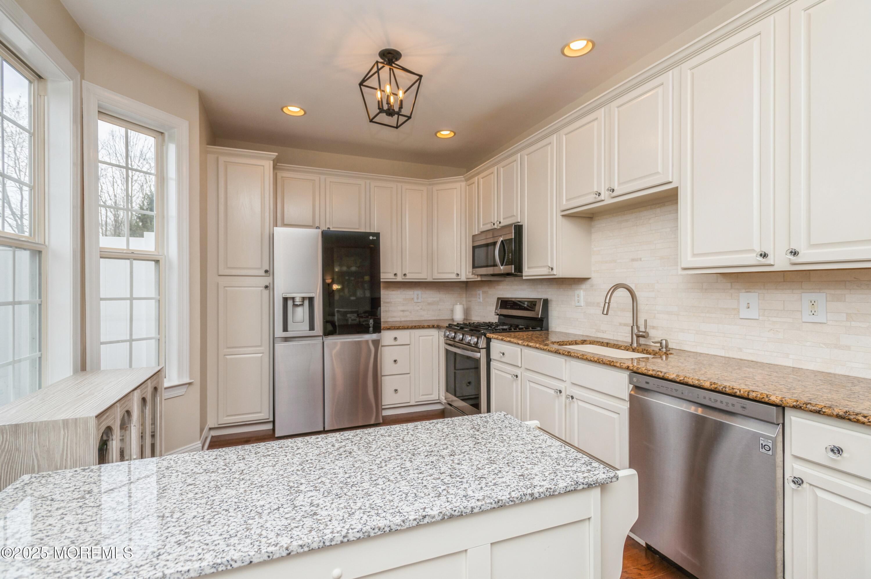 169 Shinnecock Drive, Manalapan, New Jersey image 7