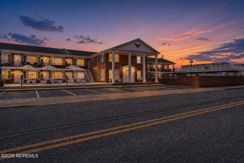 Condo For Sale - 402 E Saint Paul Avenue #205<br/> Wildwood, NJ 08260