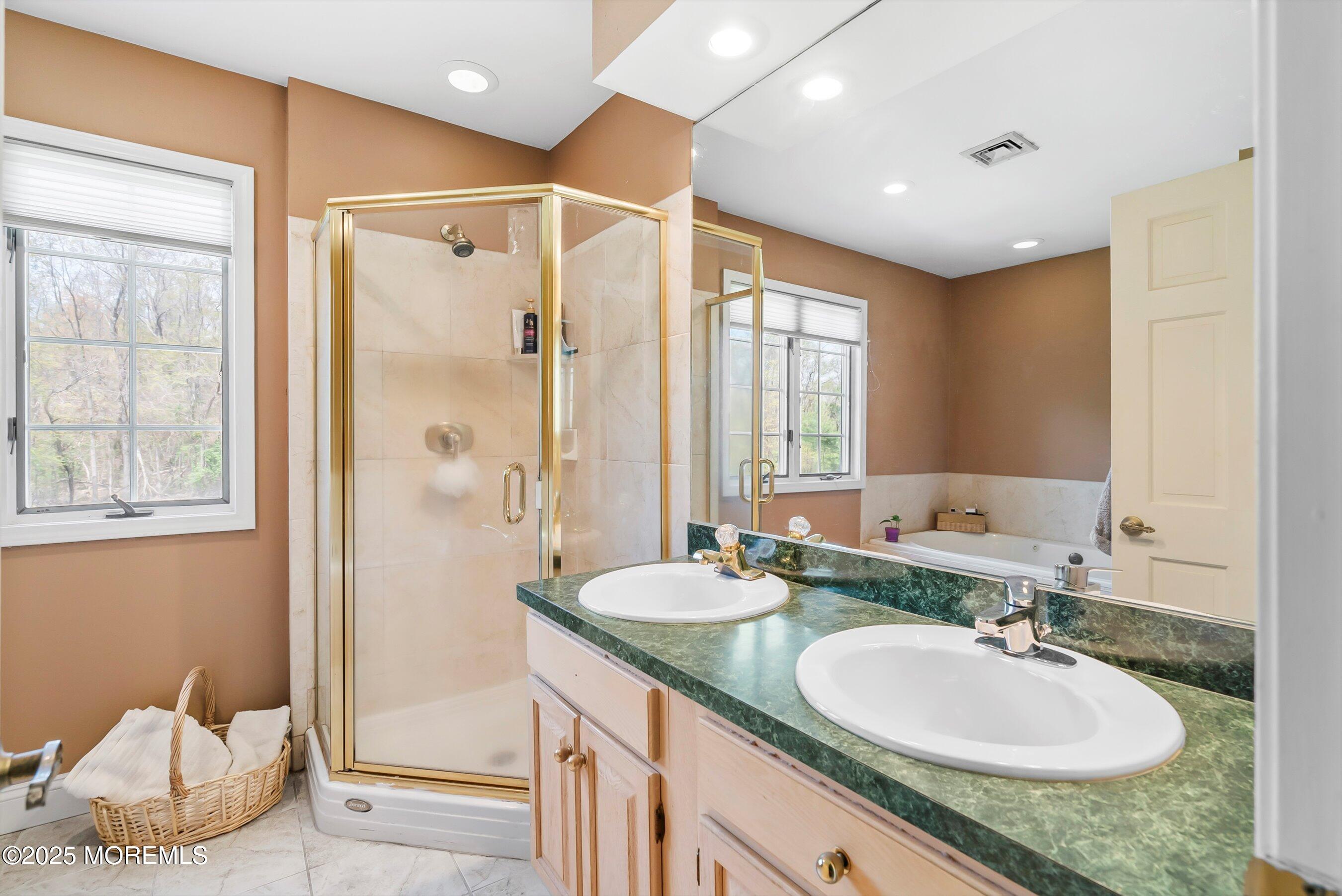 39 Primrose Lane, Colts Neck, New Jersey image 25