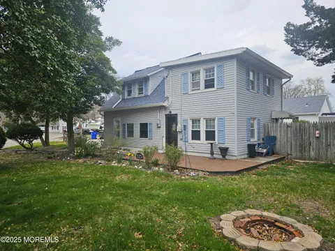 MLS: 22510795