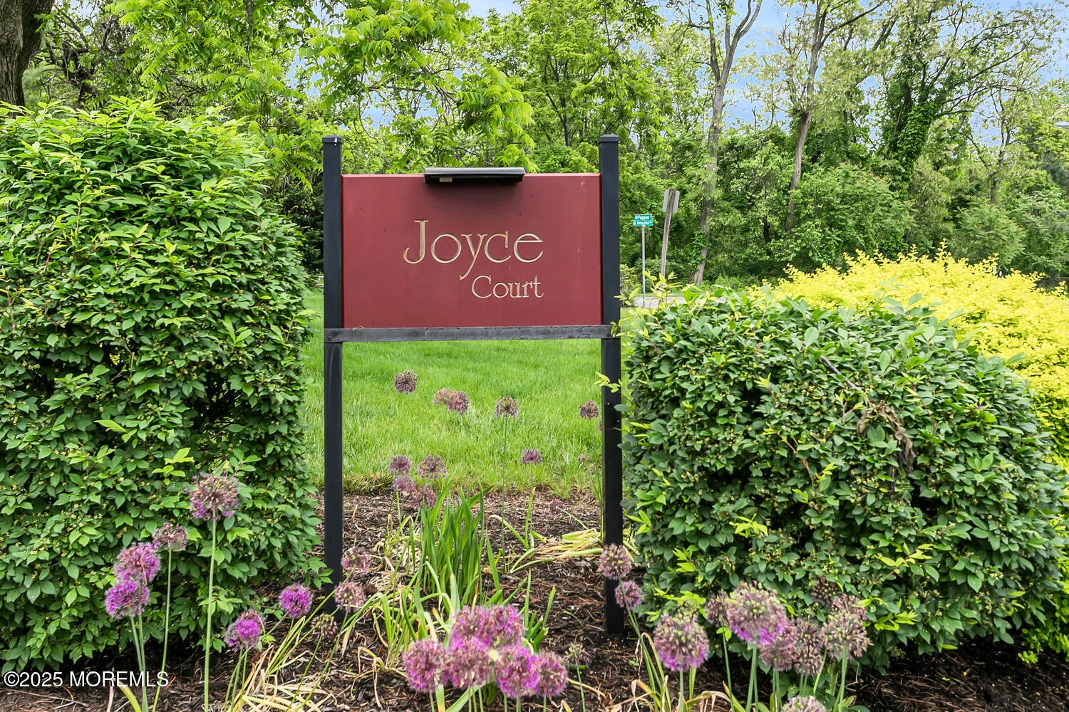 Tinton Falls, New Jersey 07724, United States, 1 Bedroom Bedrooms, ,1 BathroomBathrooms,Residential,Pending,134348