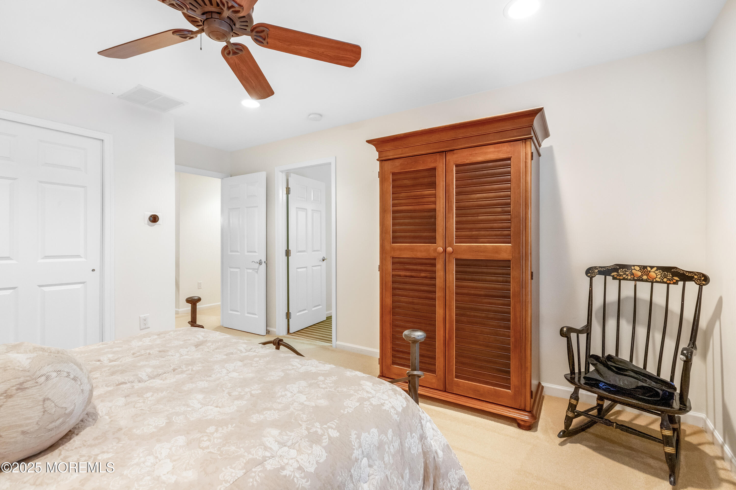 27 Crooked Stick Place, Monroe Township, New Jersey image 32