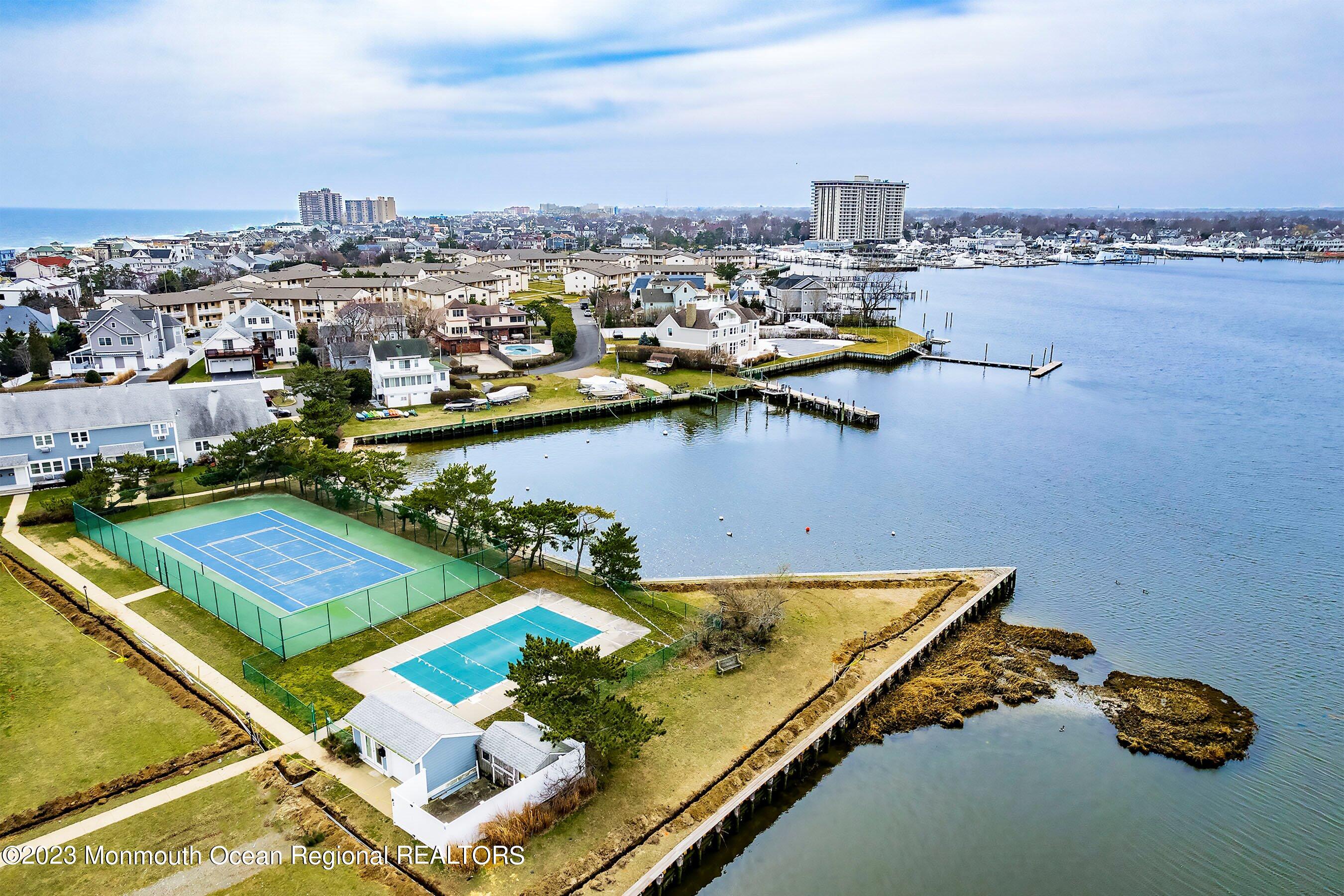 100 Seaview Avenue 3A