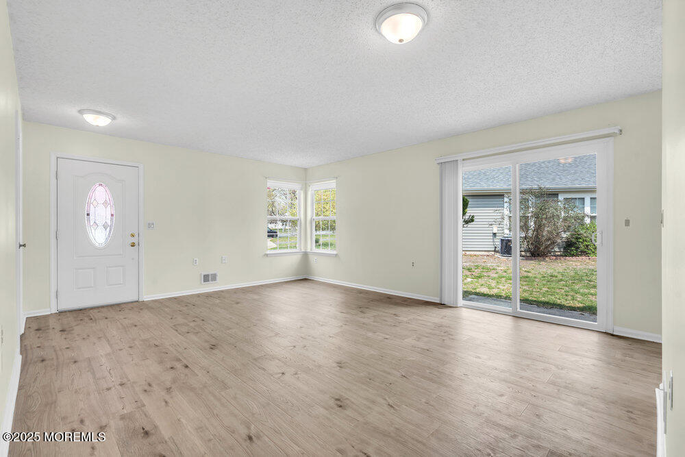 7 Tamarack Court, Barnegat, New Jersey image 7