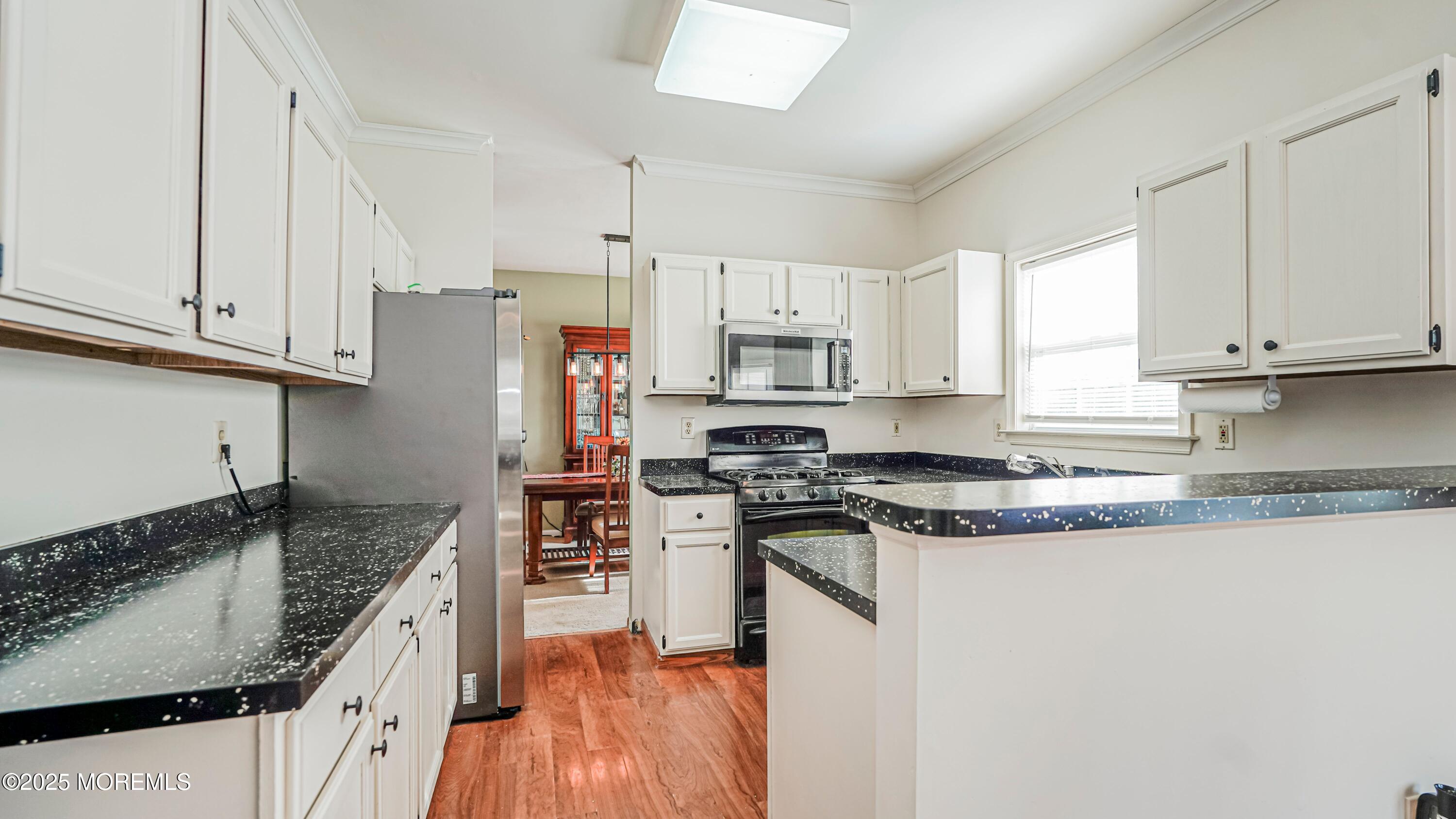 19 Winding Creek Drive, Millstone, New Jersey image 12