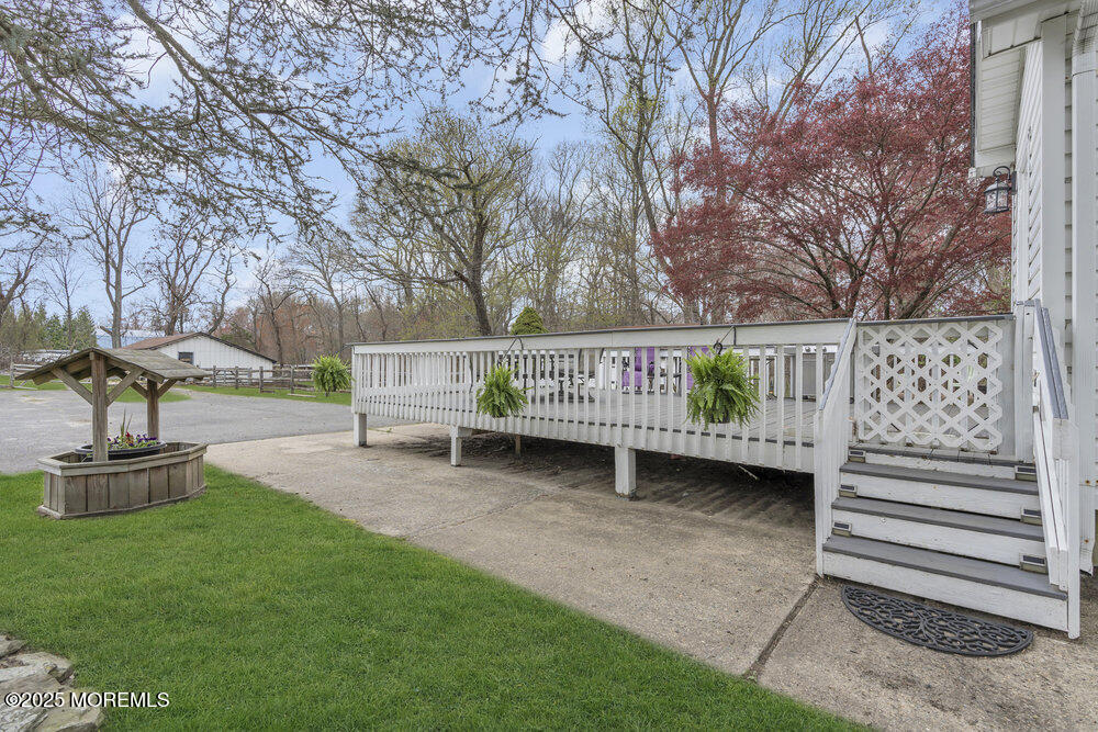 372 Casino Drive, Farmingdale, New Jersey image 39