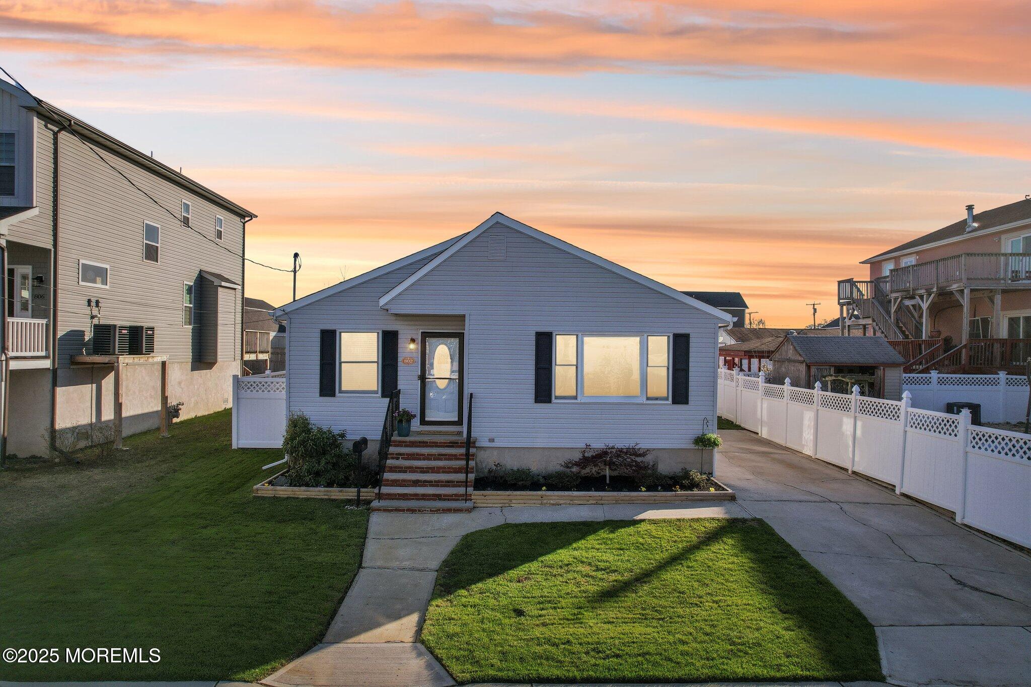 802 Center Street, Union Beach, New Jersey image 32