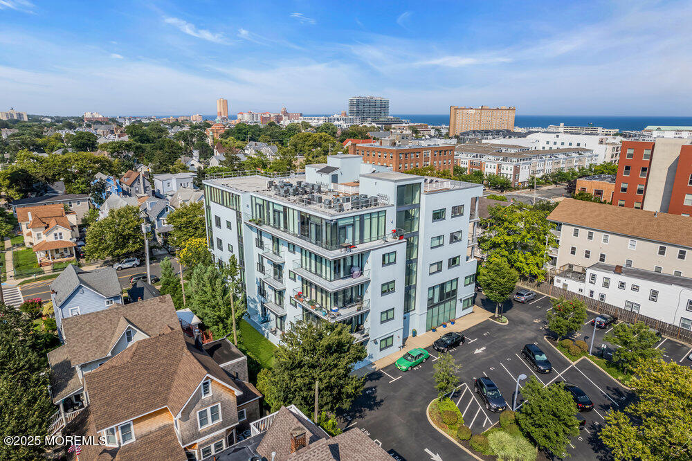 510 Monroe Avenue 303