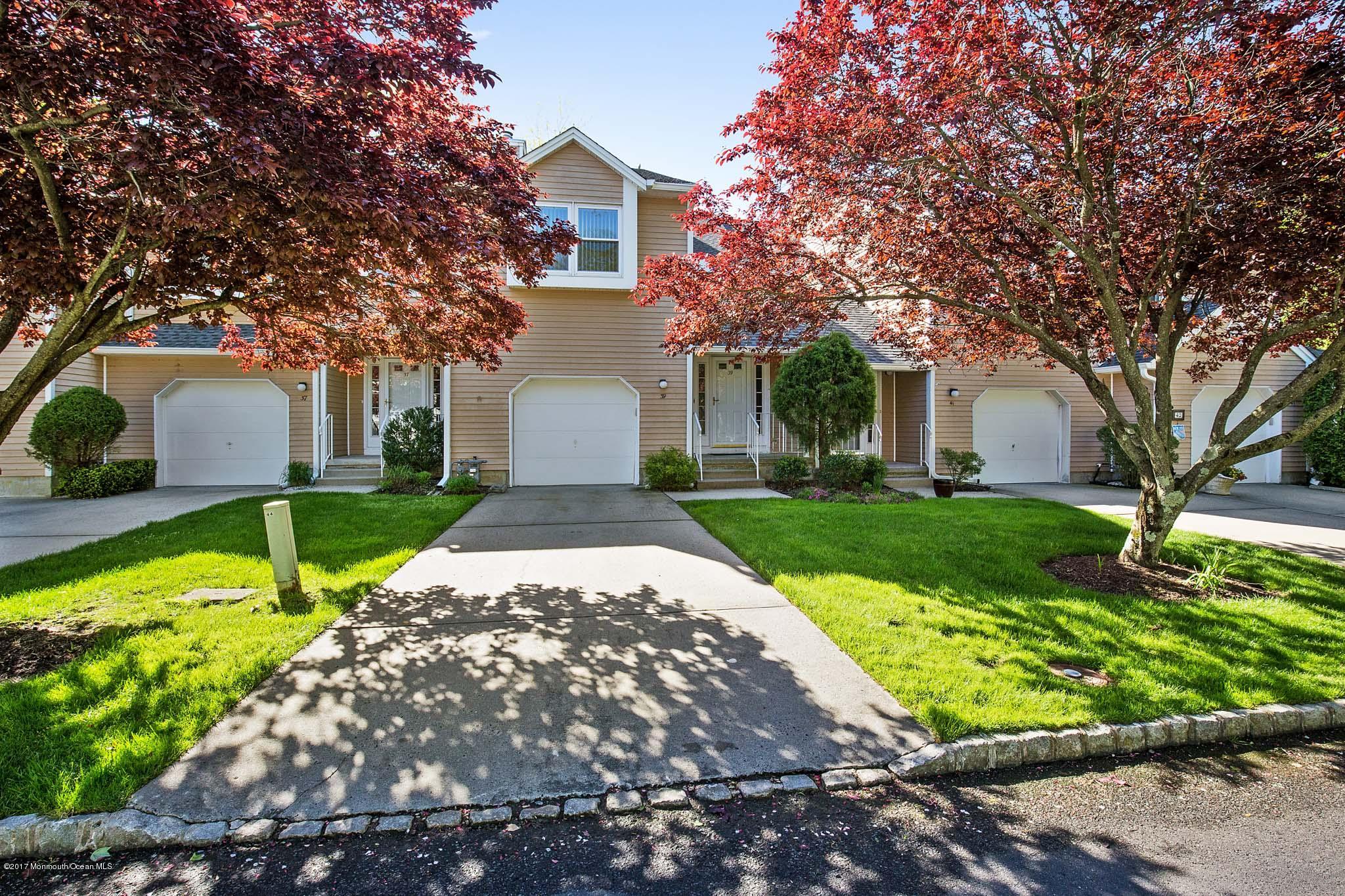 39 Essex Drive
