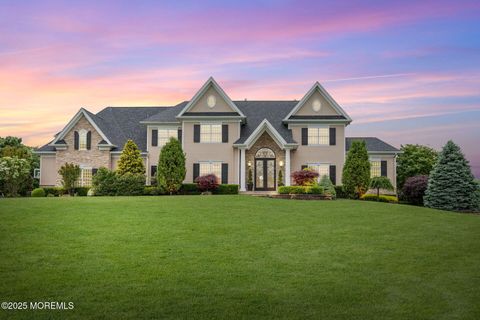 Homes For Sale - 10 Hop Brook Lane<br/> Holmdel, NJ 07733