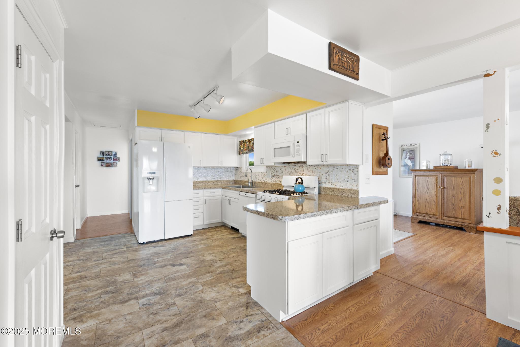 13 Cranbury Lake Drive, Little Egg Harbor, New Jersey image 7