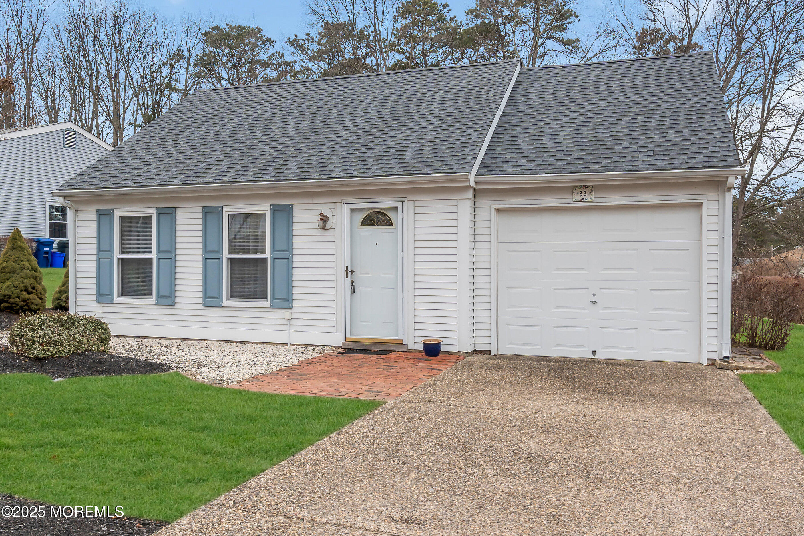 33 Sterling Place, Southampton, New Jersey image 3