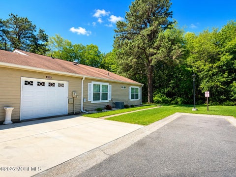 Condo For Sale - 470A Chelsea Court<br/> Manchester, NJ 08759
