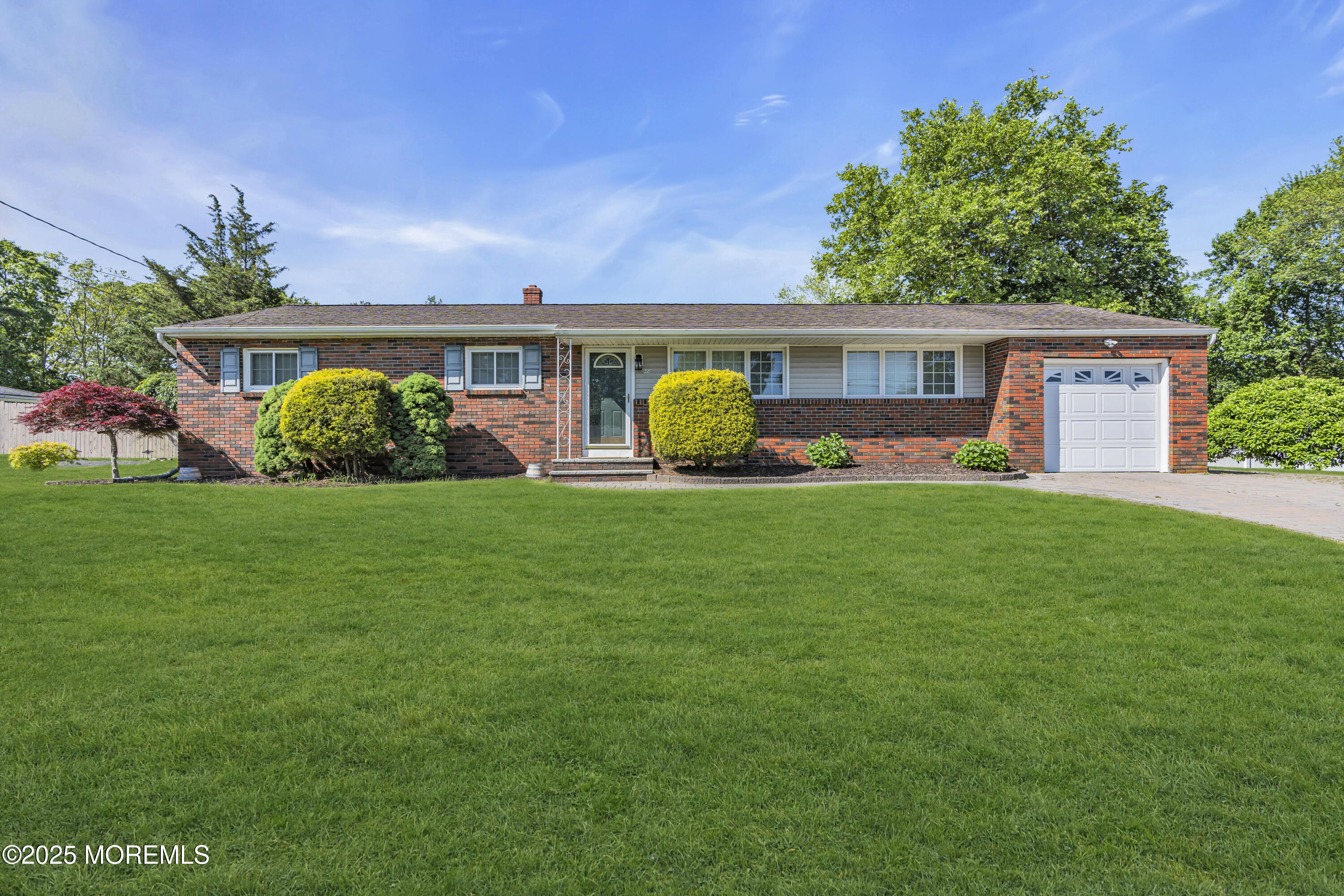 28 Roberta Drive, Howell, New Jersey image 1