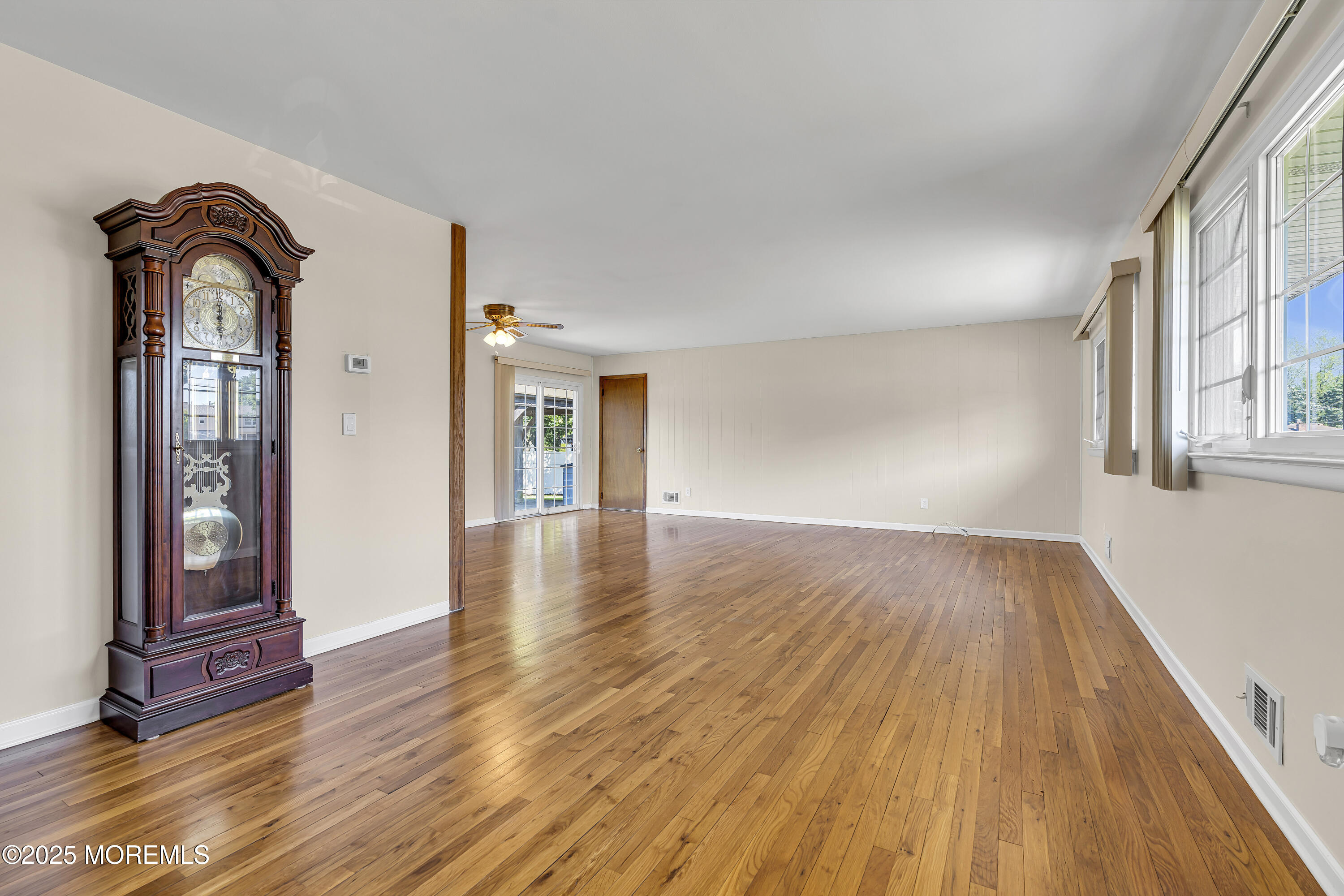 28 Roberta Drive, Howell, New Jersey image 8