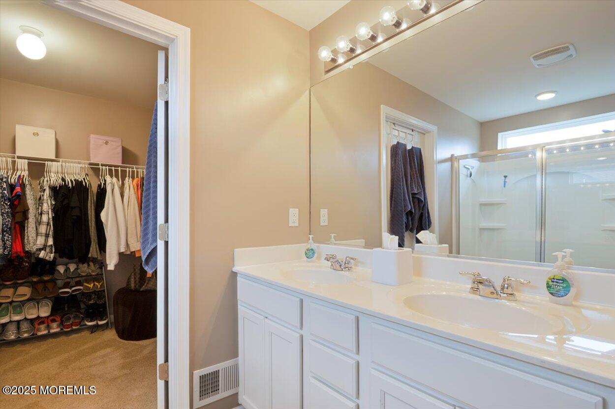 33 Savannah Drive, Barnegat, New Jersey image 18