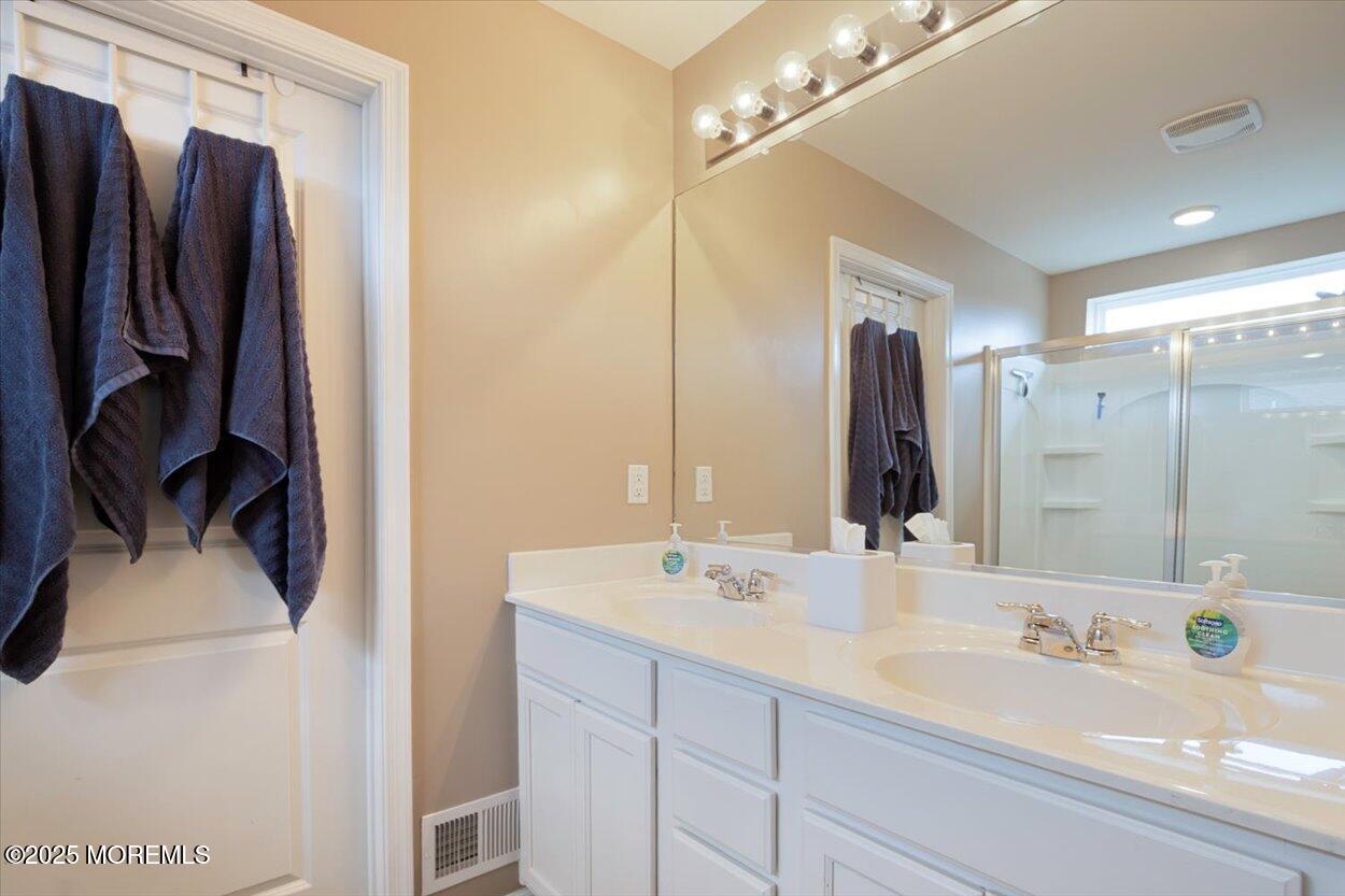 33 Savannah Drive, Barnegat, New Jersey image 19