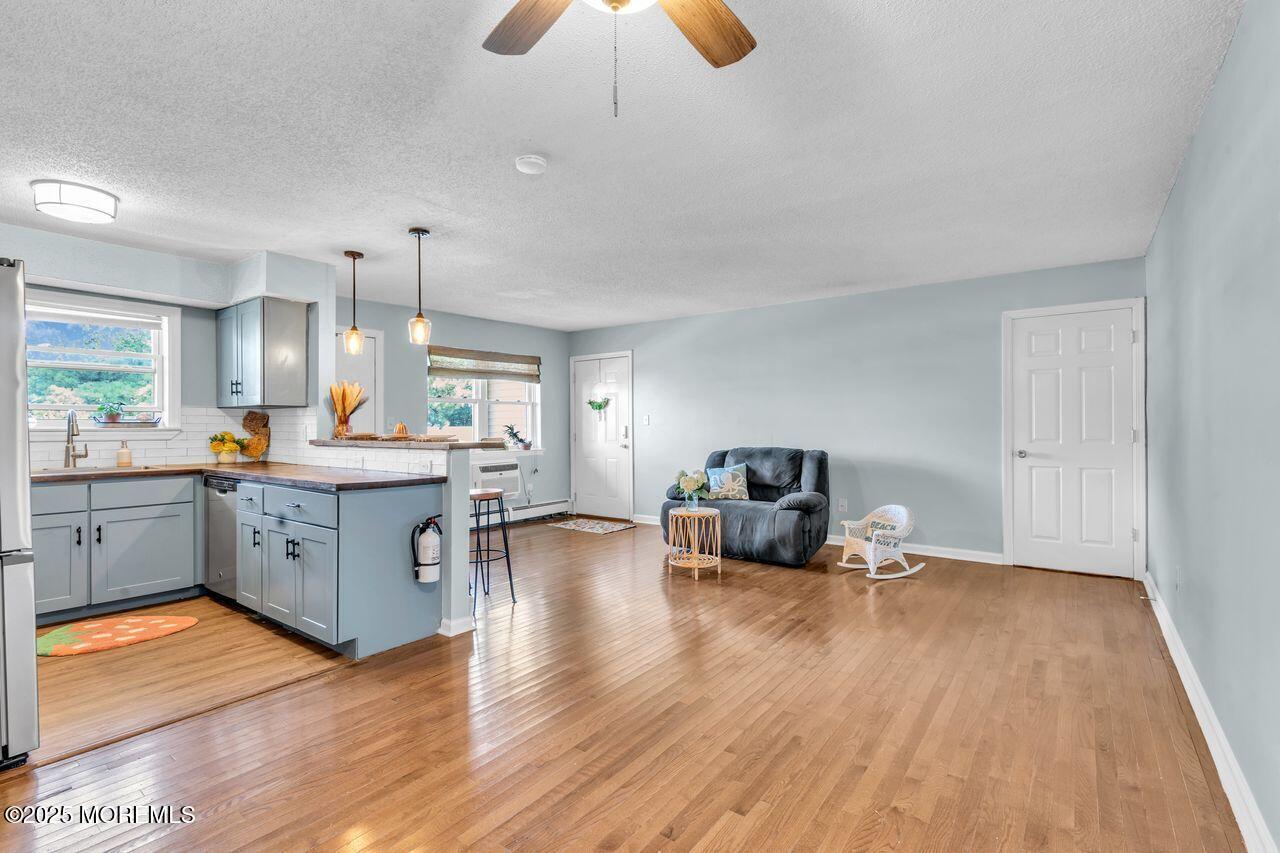 173 Wharfside Drive 805