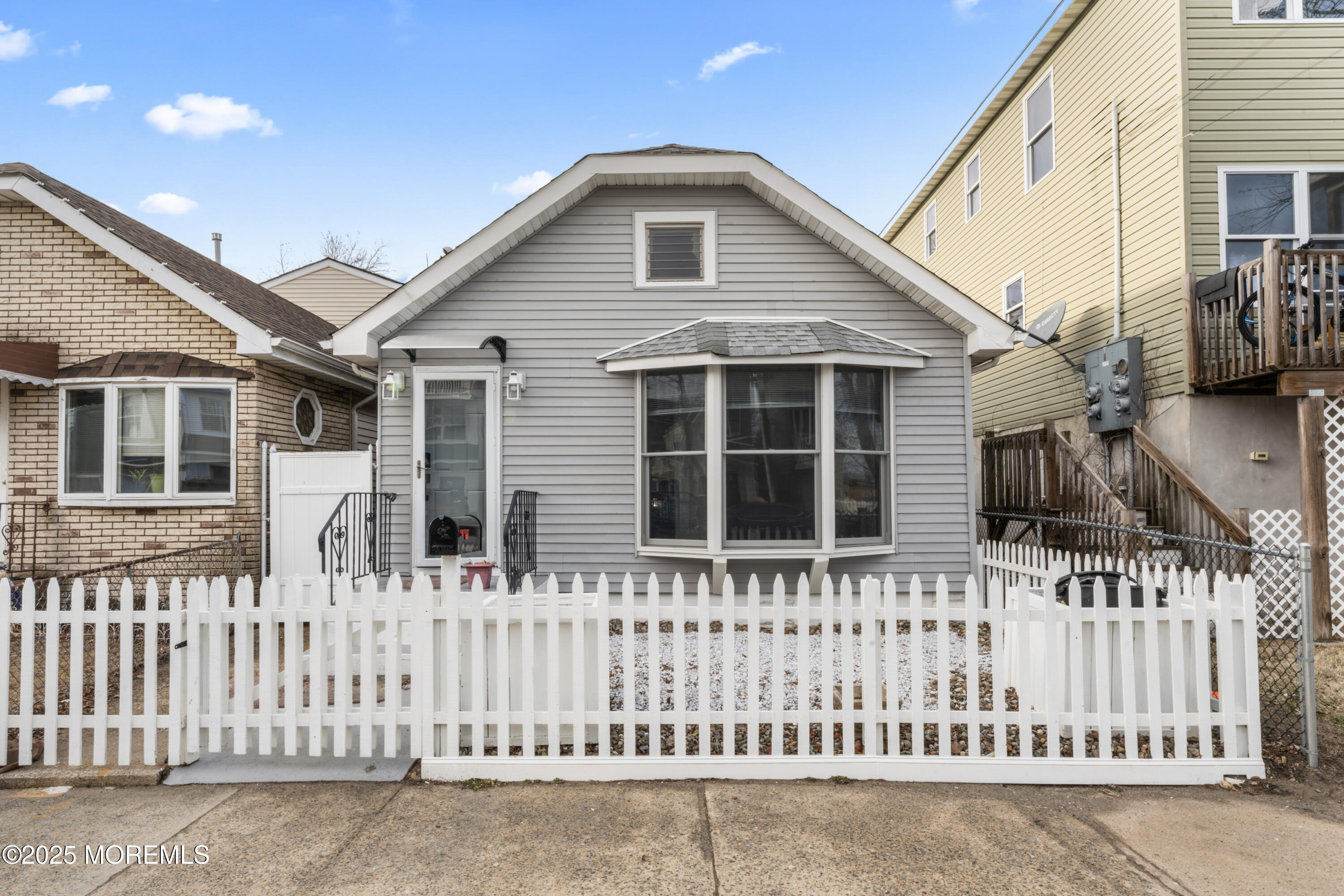 21 Pineview Avenue, Keansburg, New Jersey image 1