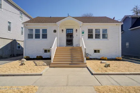 MLS: 22506934