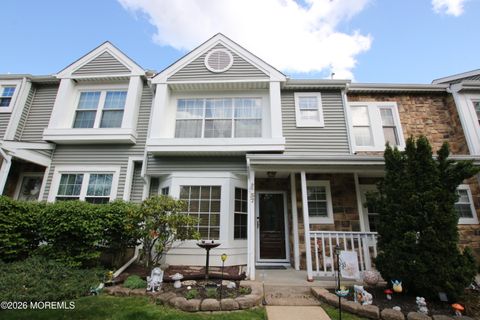 Condo For Sale - 37 Horseshoe Court<br/> Tinton Falls, NJ 07753