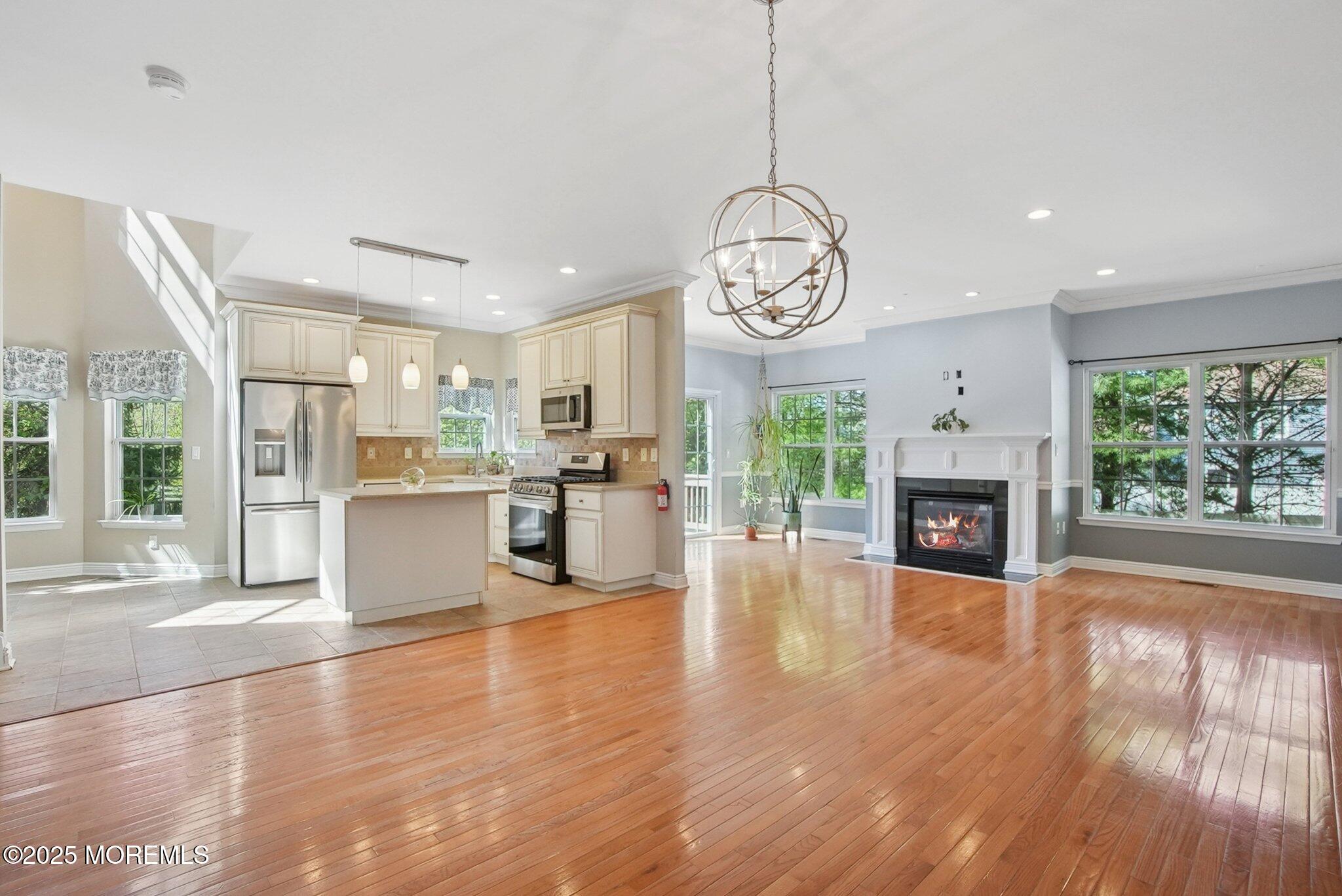 8 Russell Court, Matawan, New Jersey image 12