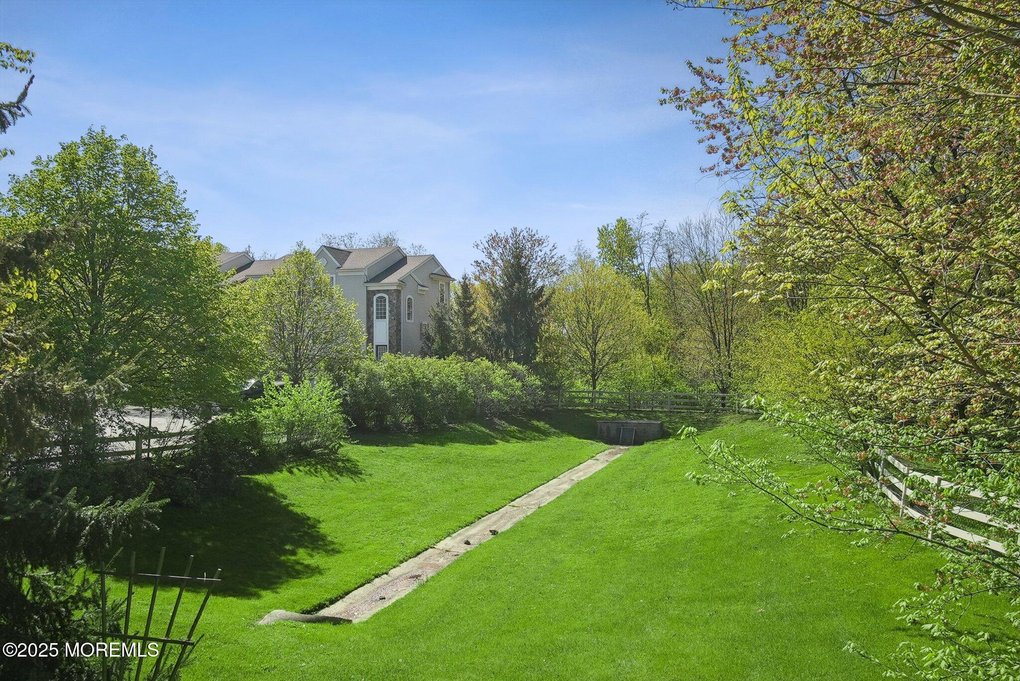 8 Russell Court, Matawan, New Jersey image 43