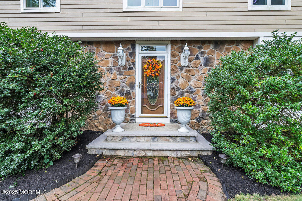 54 Bluefield Road, Lincroft, New Jersey image 8