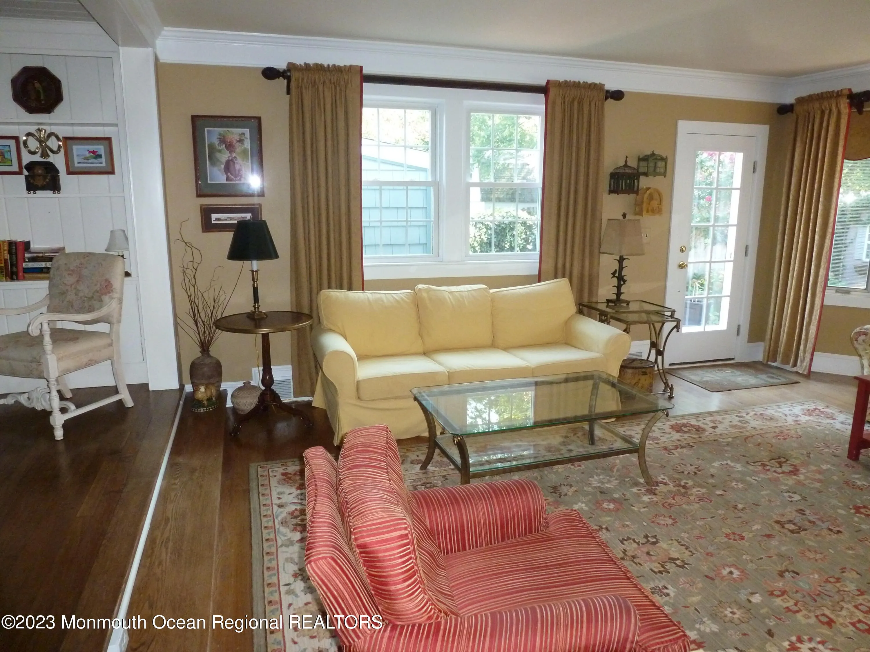 Manasquan, New Jersey 08736, United States, 2 Bedrooms Bedrooms, ,3 BathroomsBathrooms,Residential,Pending,200993