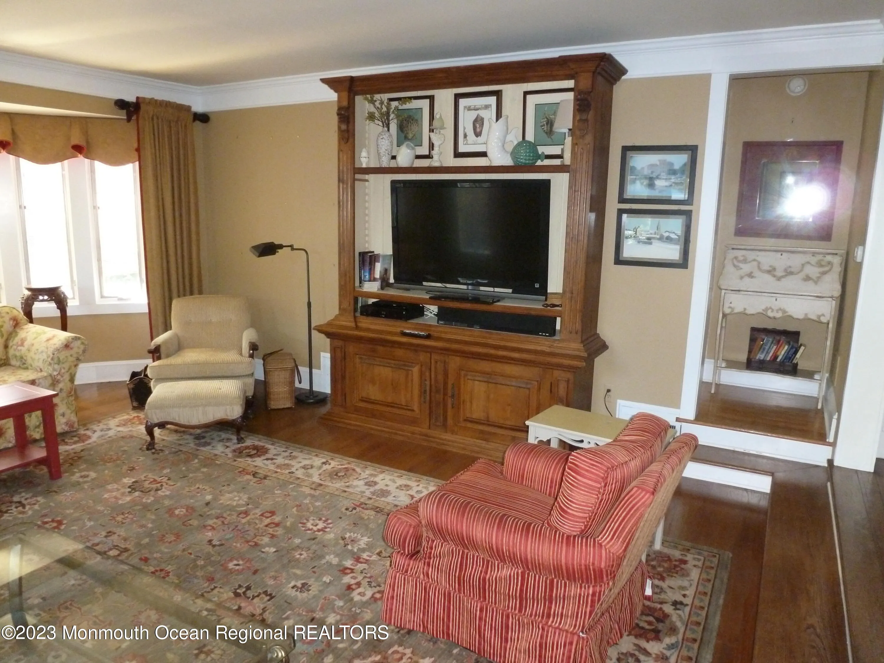 Manasquan, New Jersey 08736, United States, 2 Bedrooms Bedrooms, ,3 BathroomsBathrooms,Residential,Pending,200993