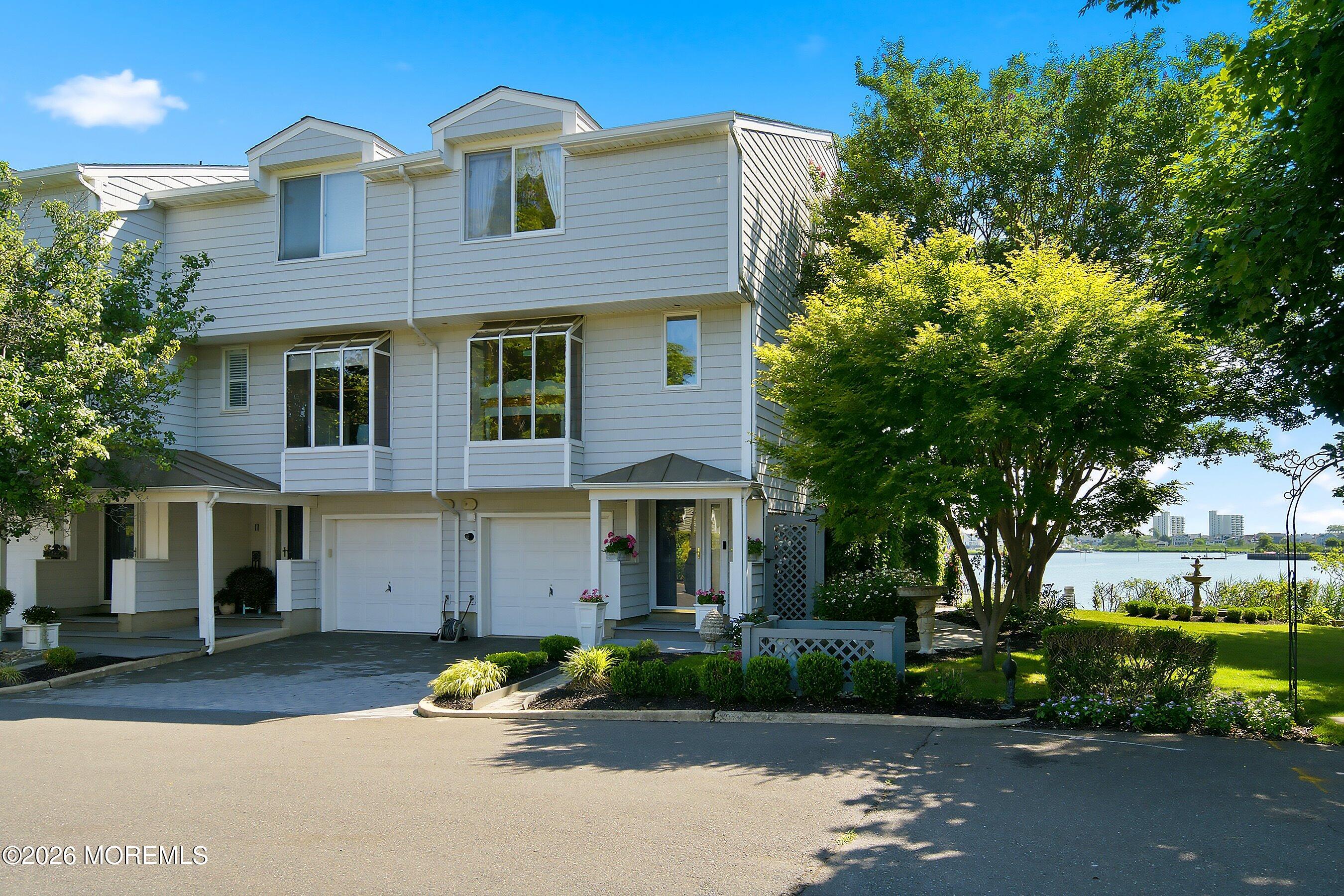 165 Riddle Avenue 12