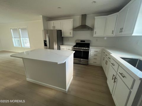 Homes For Sale - 191 Us Highway 9 #14<br/> Englishtown, NJ 07726