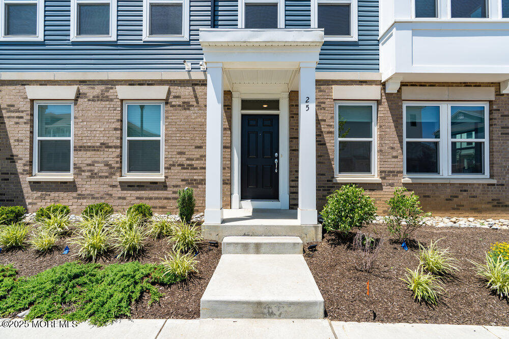 25 Signal Avenue