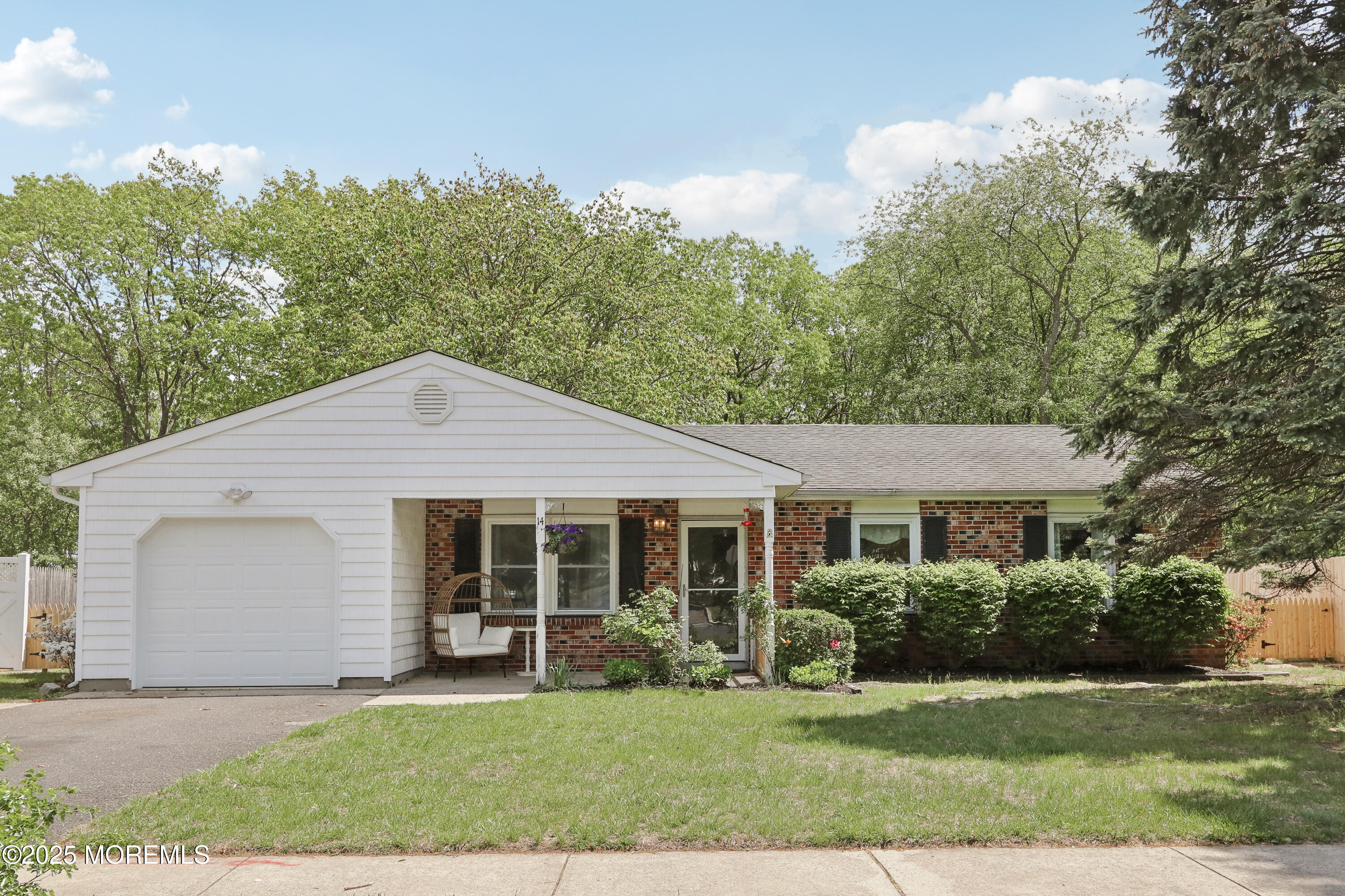 14 Virginia Drive, Howell, New Jersey image 4
