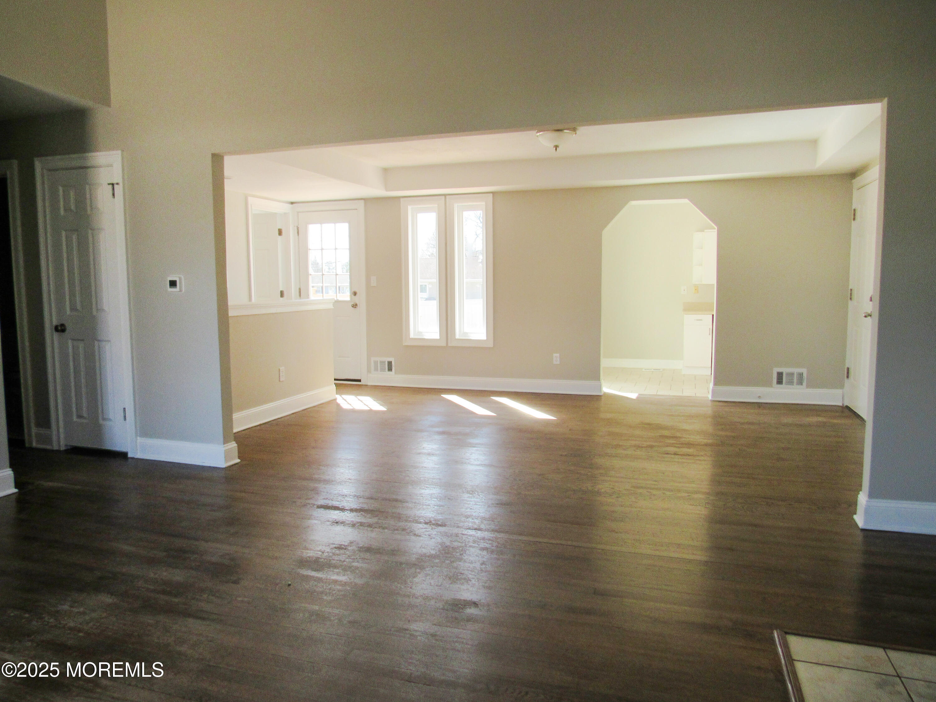 19 Dogwood Lane, Toms River, New Jersey image 2