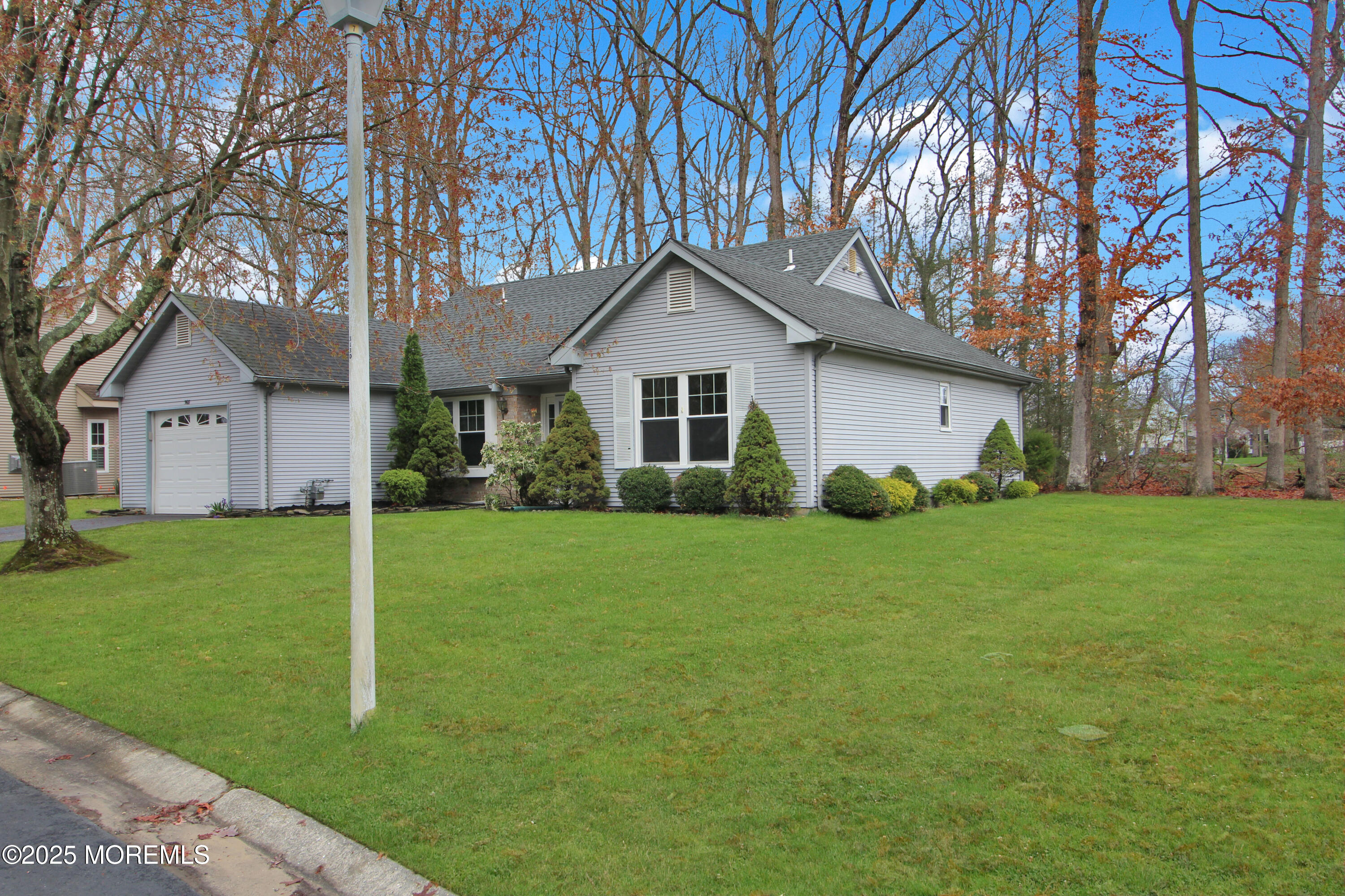 568 Petunia Lane, Whiting, New Jersey image 33