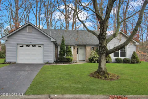 568 Petunia Lane N, Whiting, NJ 08759 - MLS#: 22510105