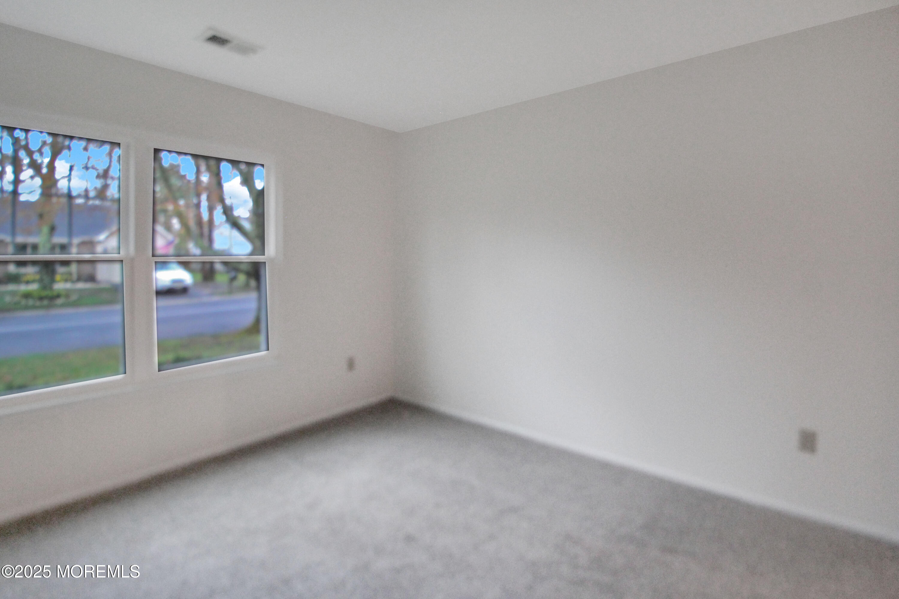 568 Petunia Lane, Whiting, New Jersey image 27