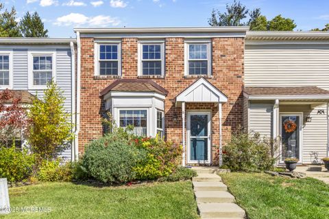 Condo For Sale - 106 Wilshire Court<br/> Old Bridge, NJ 08857