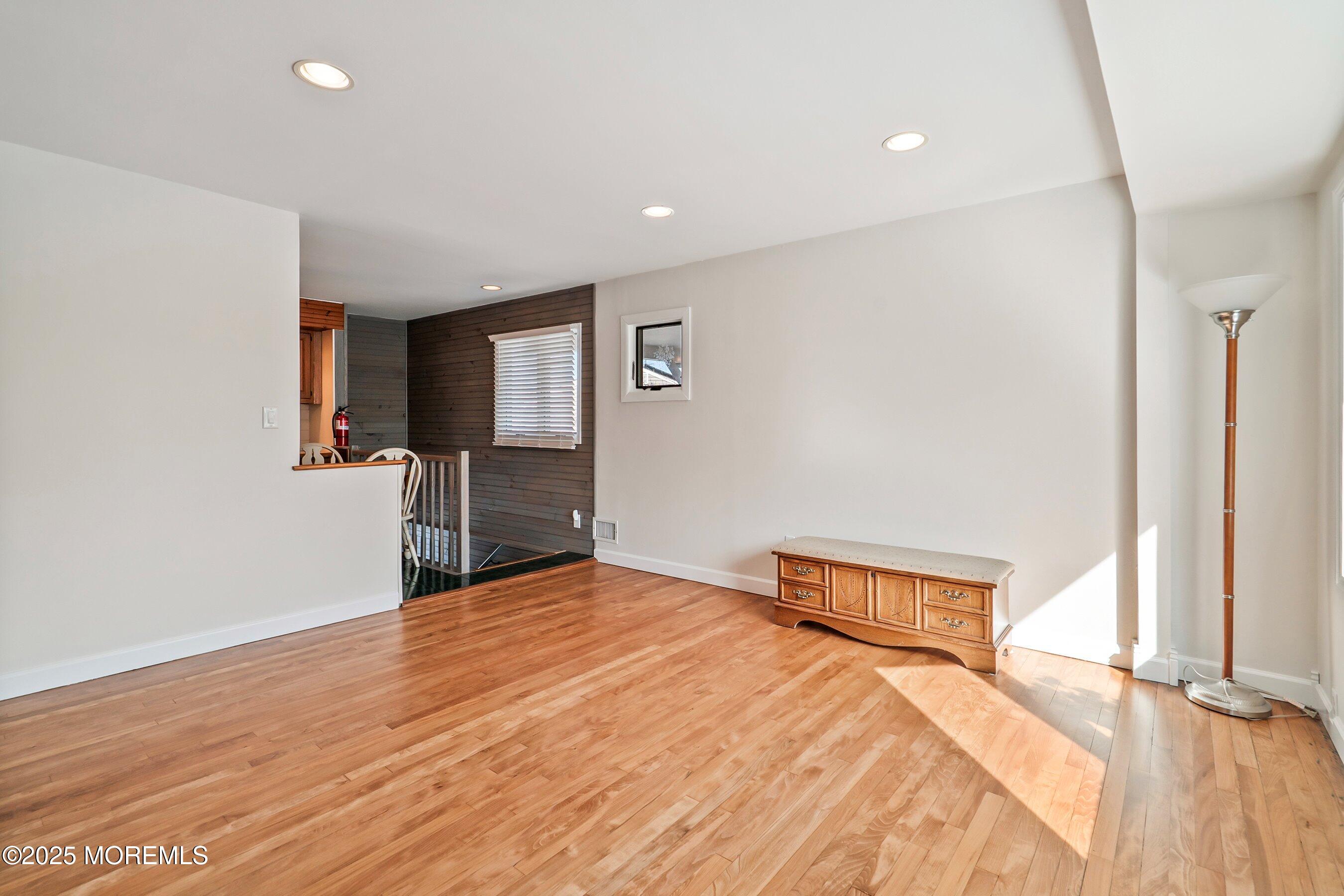 501 Stone Road, Union Beach, New Jersey image 4