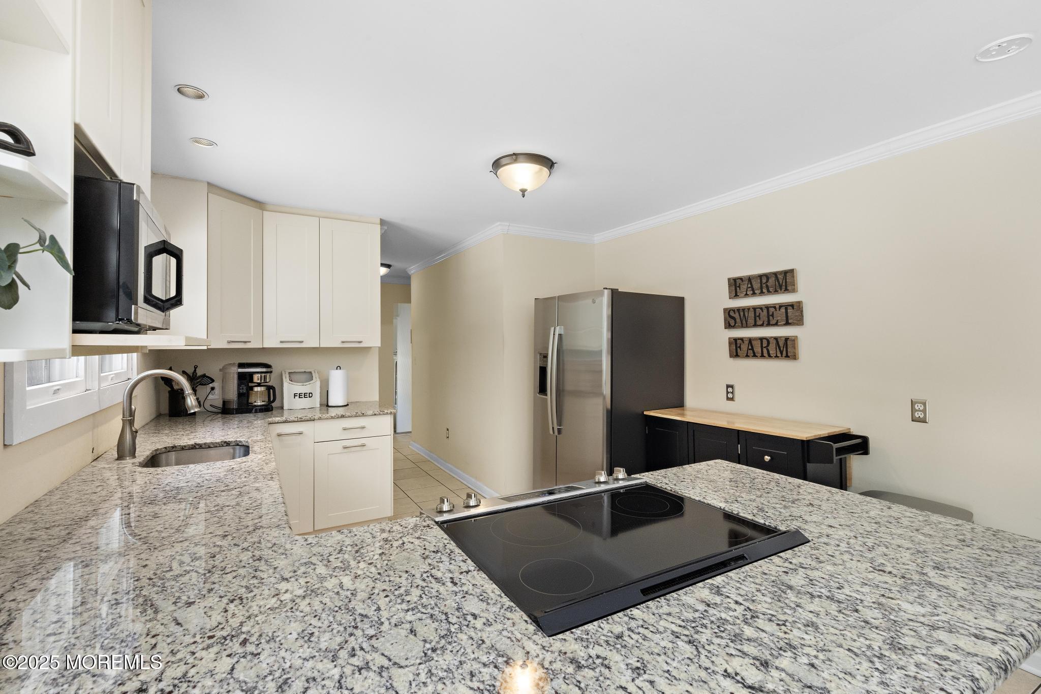 174 Ellisdale Road, Allentown, New Jersey image 12