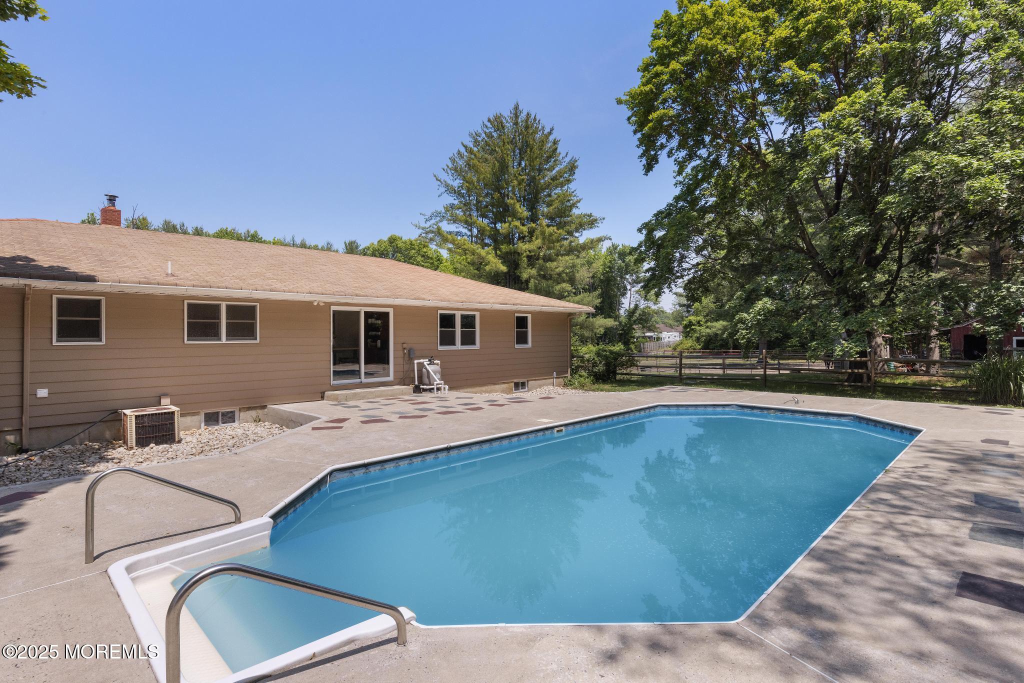 174 Ellisdale Road, Allentown, New Jersey image 45