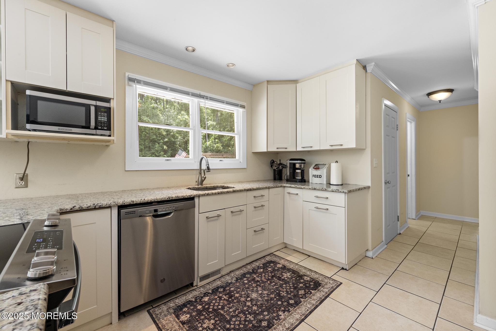 174 Ellisdale Road, Allentown, New Jersey image 13
