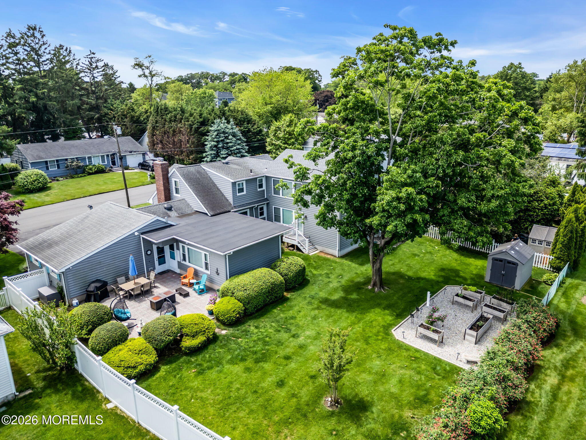 1212 Ivanhoe Path